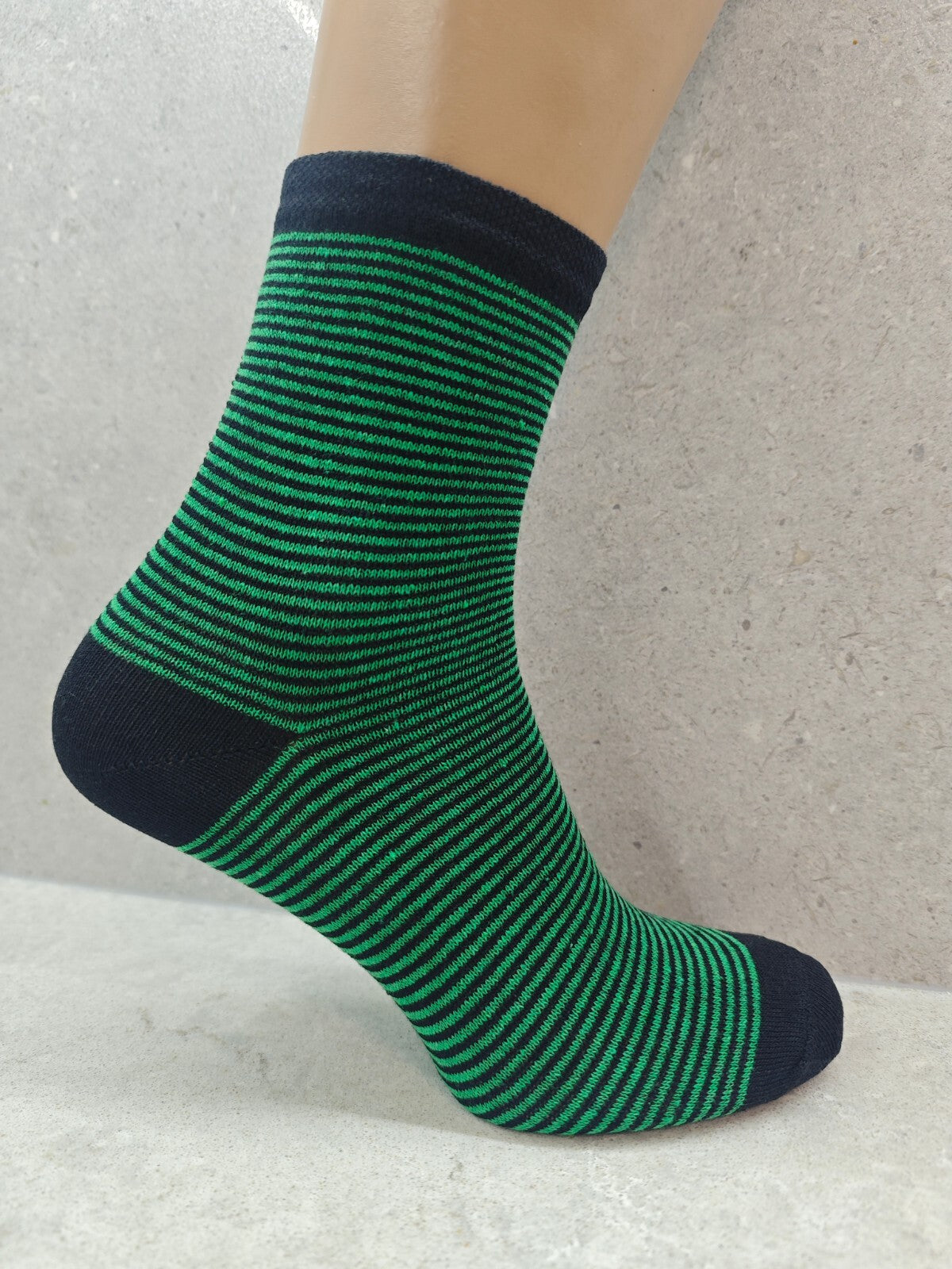 Set of 6 Pairs Women’s Socks with Subtle Striped Patterns – Comfortable & Stylis