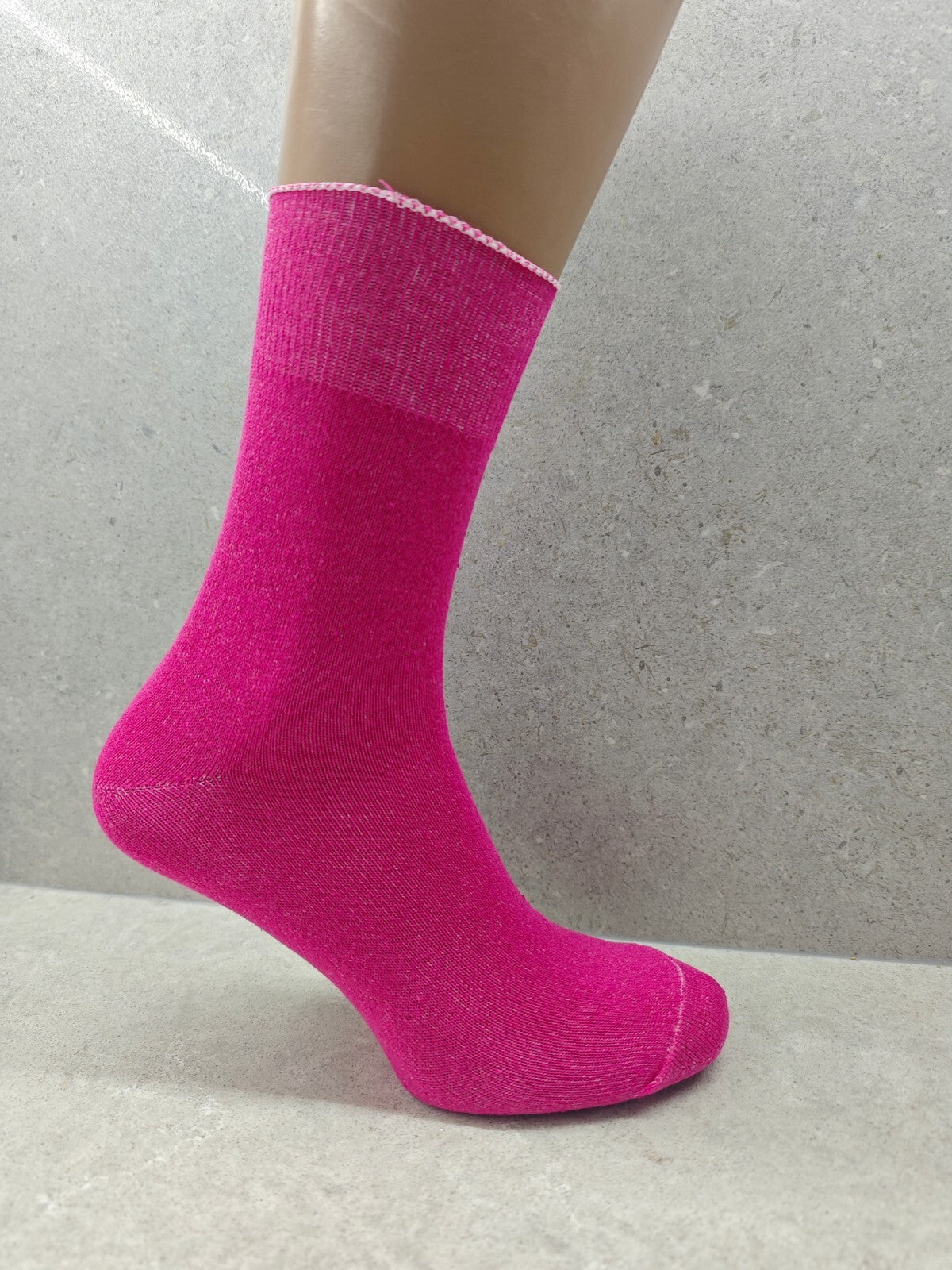 Set of 6 Pairs Women’s Colorful Soft Rubber Sole Socks – Comfortable, Non-Slip G