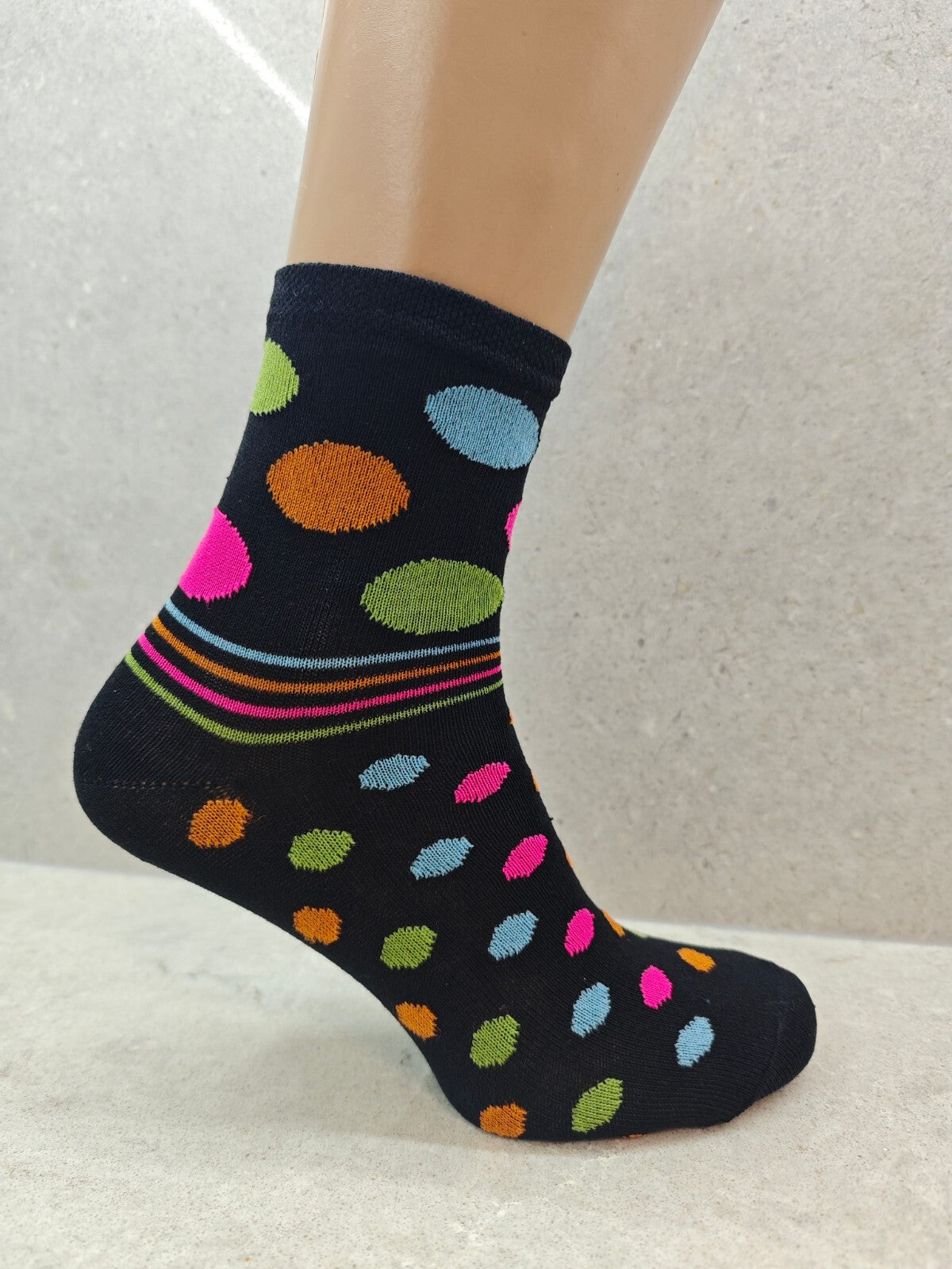 Set of 6 Pairs Women’s Socks – Striped and Bubble Mix Color Print, Stylish